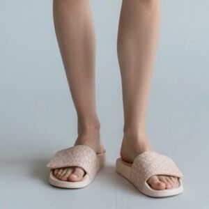 Michael Kors MK Signature Logo Print Wade Slide sandals in pink